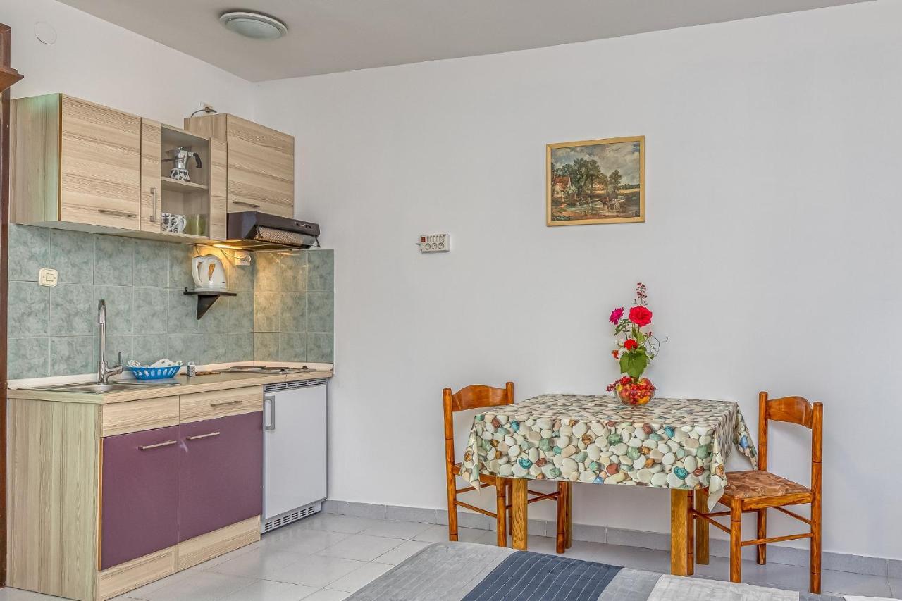 Apartments Bastovanovic Rovinj Exteriör bild